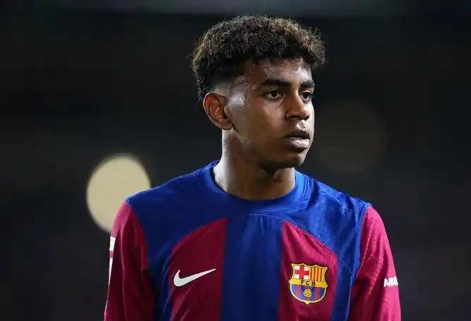 在与顶尖球员的对比中，亚马尔的西甲冠军数量已成功追平C罗